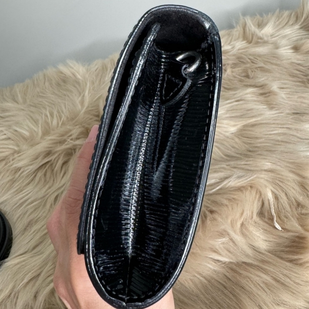 Louis Vuitton Black Electric Epi Clutch with Silver Logo - Picture 6 of 11